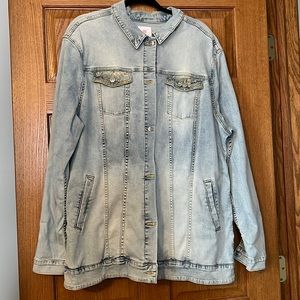 Women’s plus jean jacket